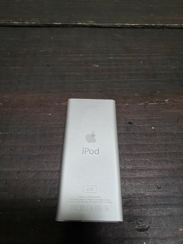 Apple Silver iPod Nano 2nd generation 2gb  A1199 - Very Good condition