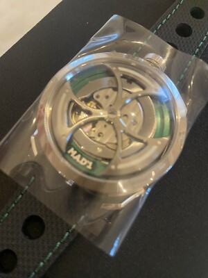 M.A.D. Editions  Lucky Clover  Watch