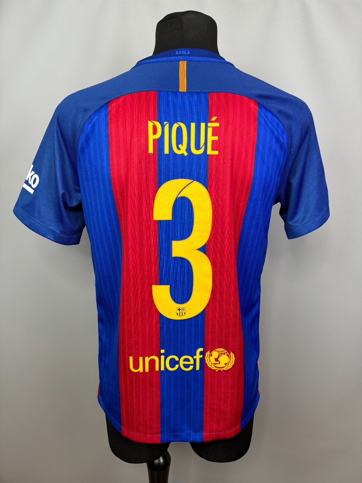 ウェア Barcelona 2016 2017  BARCELONA 2016 2017 PIQUE HOME SHIRT FOOTBALL SOCCER JERSEY NIKE