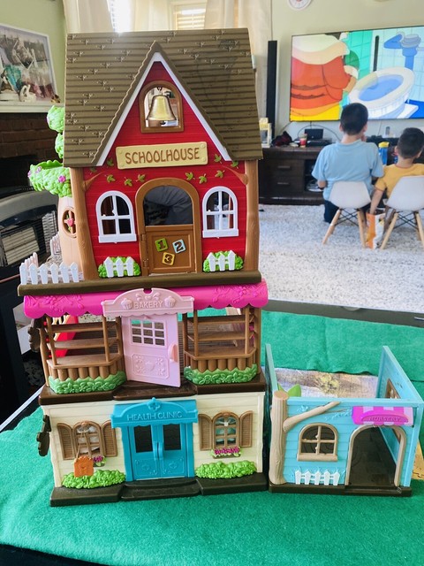 play school doll house
