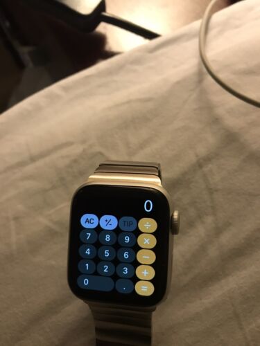 Apple Watch Series 6 GPS + LTE w/ 40MM Silver Aluminum Case Apple Watch Series 6 GPS + LTE w/ 40MM Silver Aluminum Case
