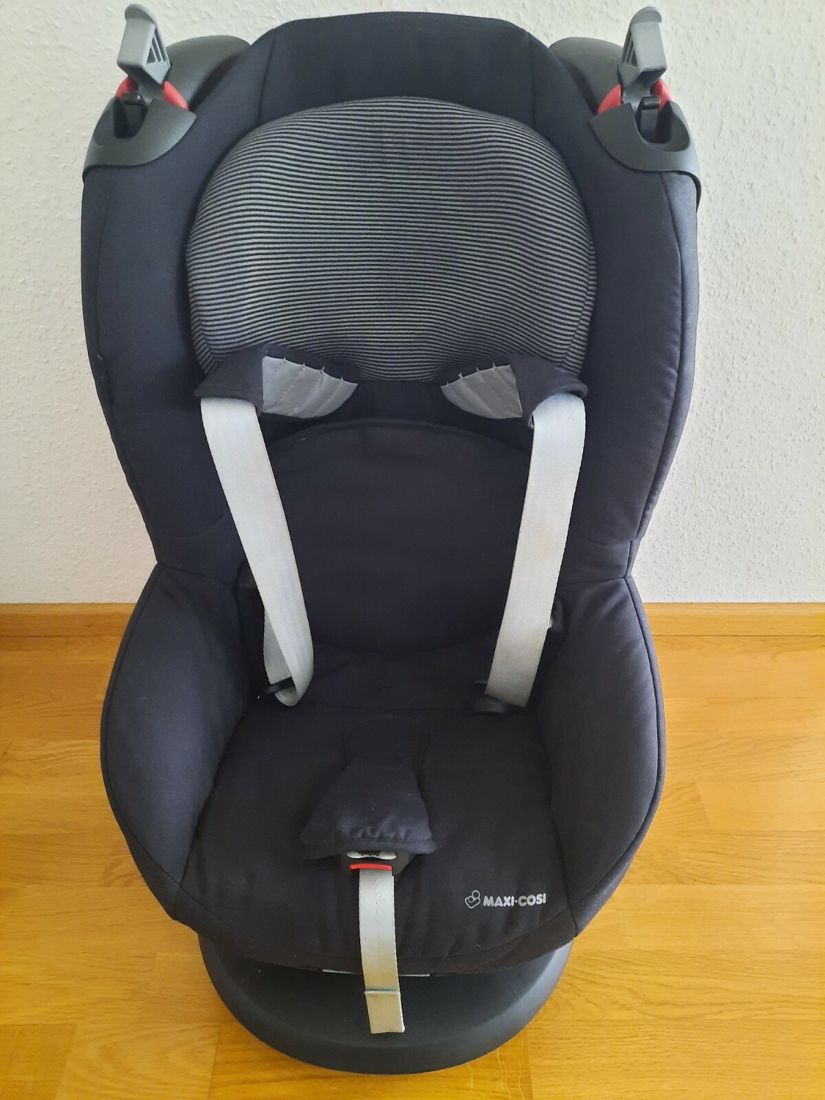 Maxi-Cosi Kindersitz Tobi Blackraven 9-18 kg Wie neu!!
