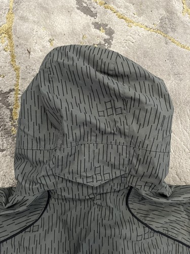 686 Smarty Snowboarding Jacket Womens Medium Gray Hoodie Pattern