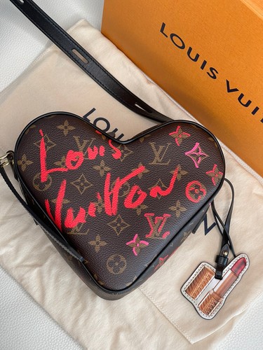 PurseBop Reveals the Louis Vuitton New Heart-Shaped Monogram Bag