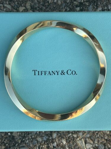 Tiffany & Co 18K Yellow Gold Bold Twist Wave Bangle Bracelet Tiffany & Co 18K Yellow Gold Bold Twist Wave Bangle Bracelet