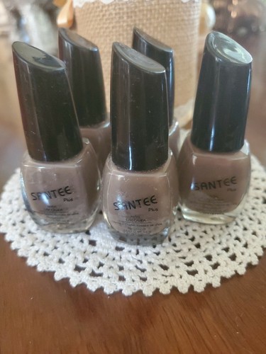 5 Santee Plus Nail Polish  NEW M129