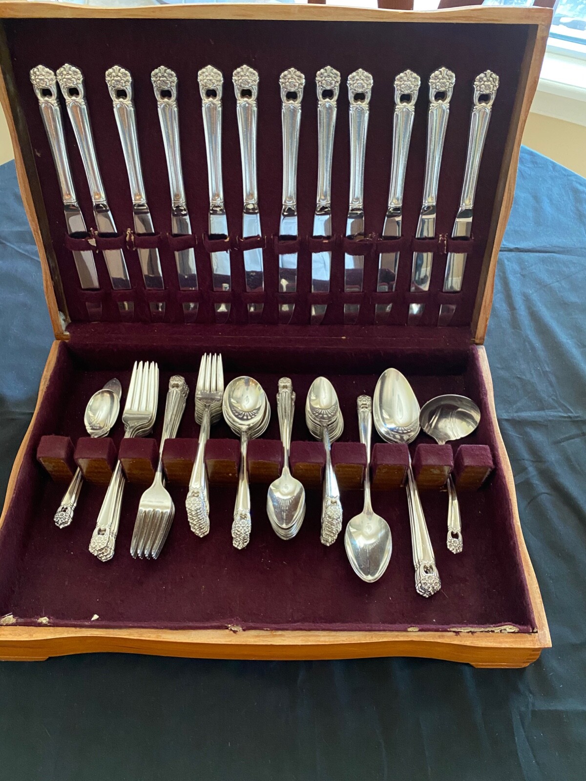 1847 Rogers Bros. eternallyyoursカトラリーセット Rare 1847 Rogers Bros 68 PC Flatware Silverware Set