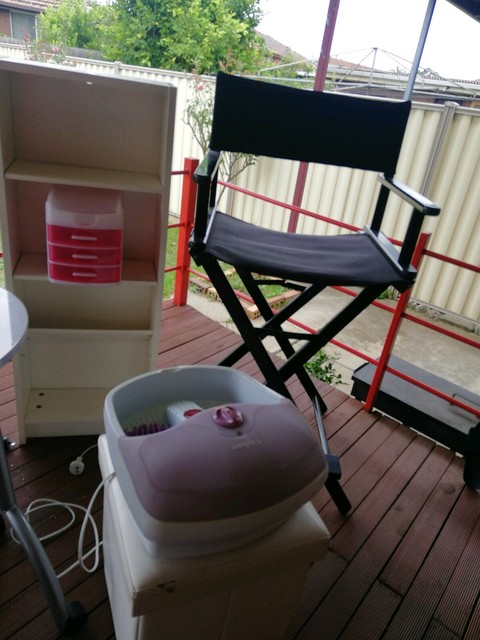 nails and makeup salon equipment | Desks | Gumtree ...