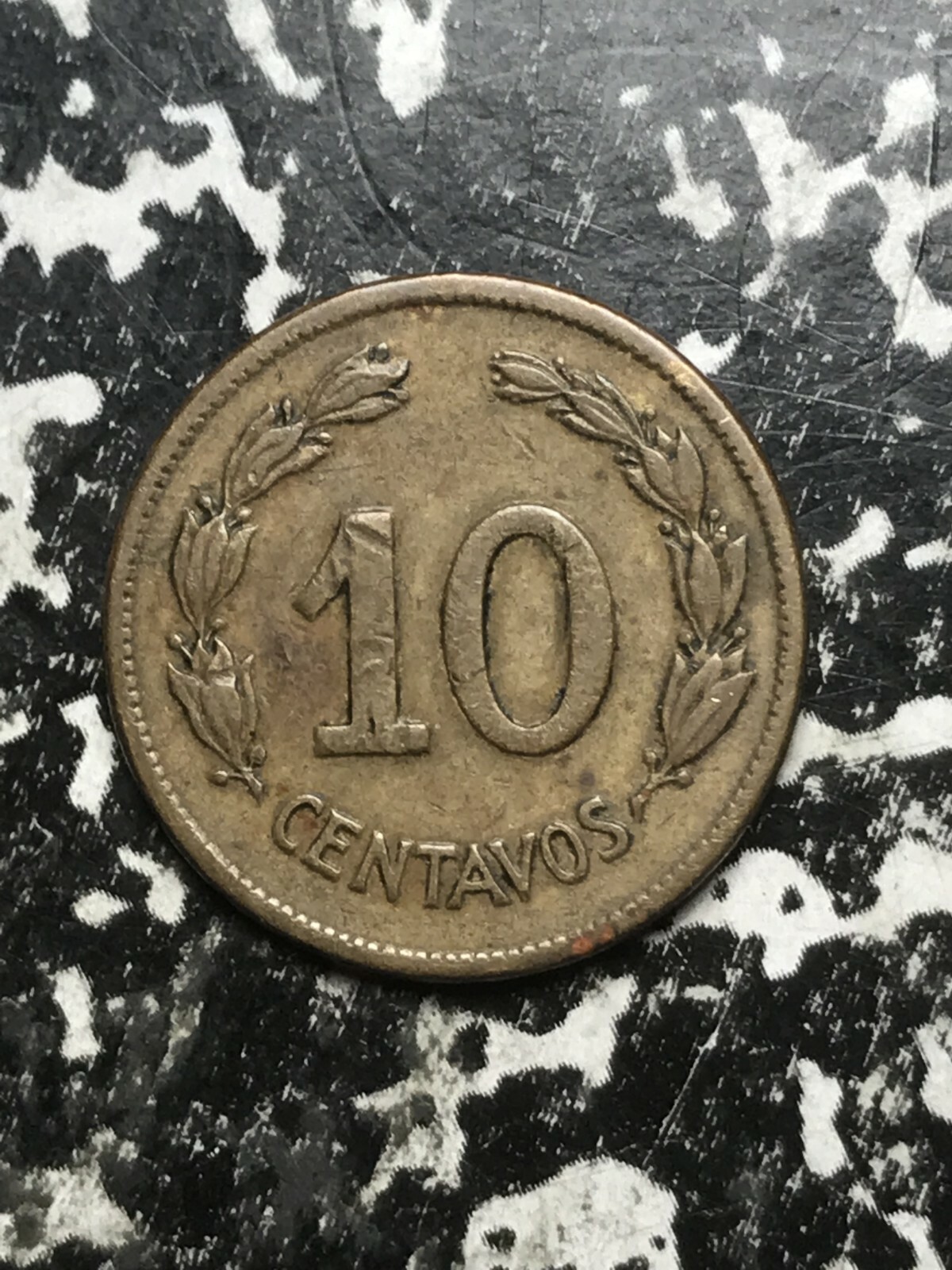 1942 Ecuador 10 Centavos Lot#L2567