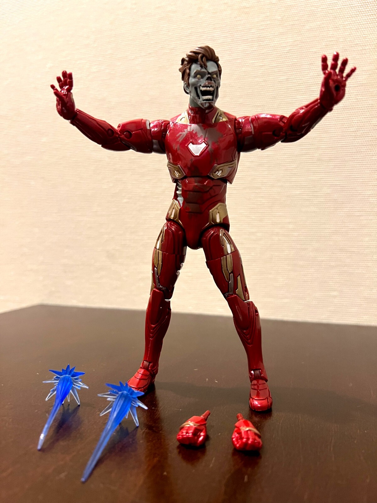 ZOMBIE IRON MAN Marvel Legends Multiverse Madness Disney+ ZOMBIE IRON MAN Marvel Legends Multiverse Madness Disney+