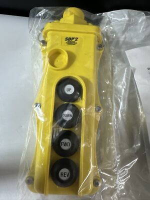 New Magnetek SBP2-4-WA Button Push Button Pendant Station   