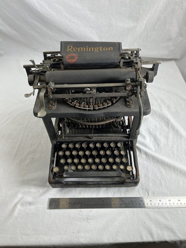 1907 Remington Standard No. 6 Typewriter. Cleaned W