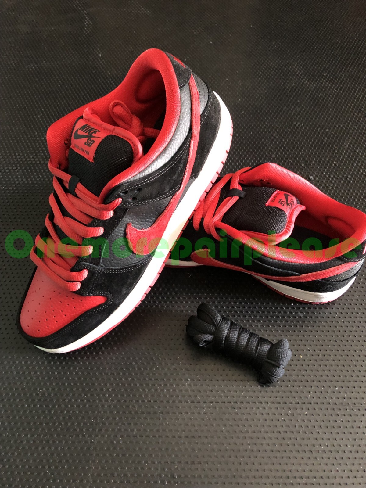 靴 Nike SB Dunk Low  \"Black/University Red\" NIKE Dunk Low Retro LTD FZ3057 001 - Shiekh