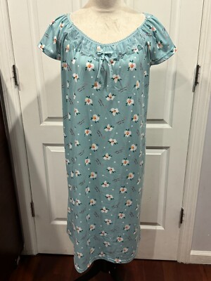 Women Short Sleeve Blue Nightgown w/White Flwrs Neck Lace Sz 2XL 39''L x 25''W