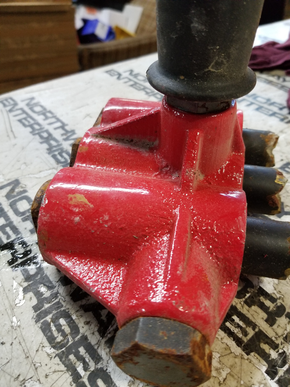 UNIVERSAL TOOL UT8603 Triple Head Scaling Hammer RE0524 - Picture 2 of 9