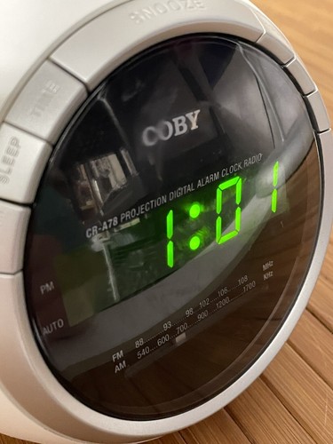 VTG Y2K Coby CRA78 White Projection Digital Alarm Clock Radio Tested & Working!