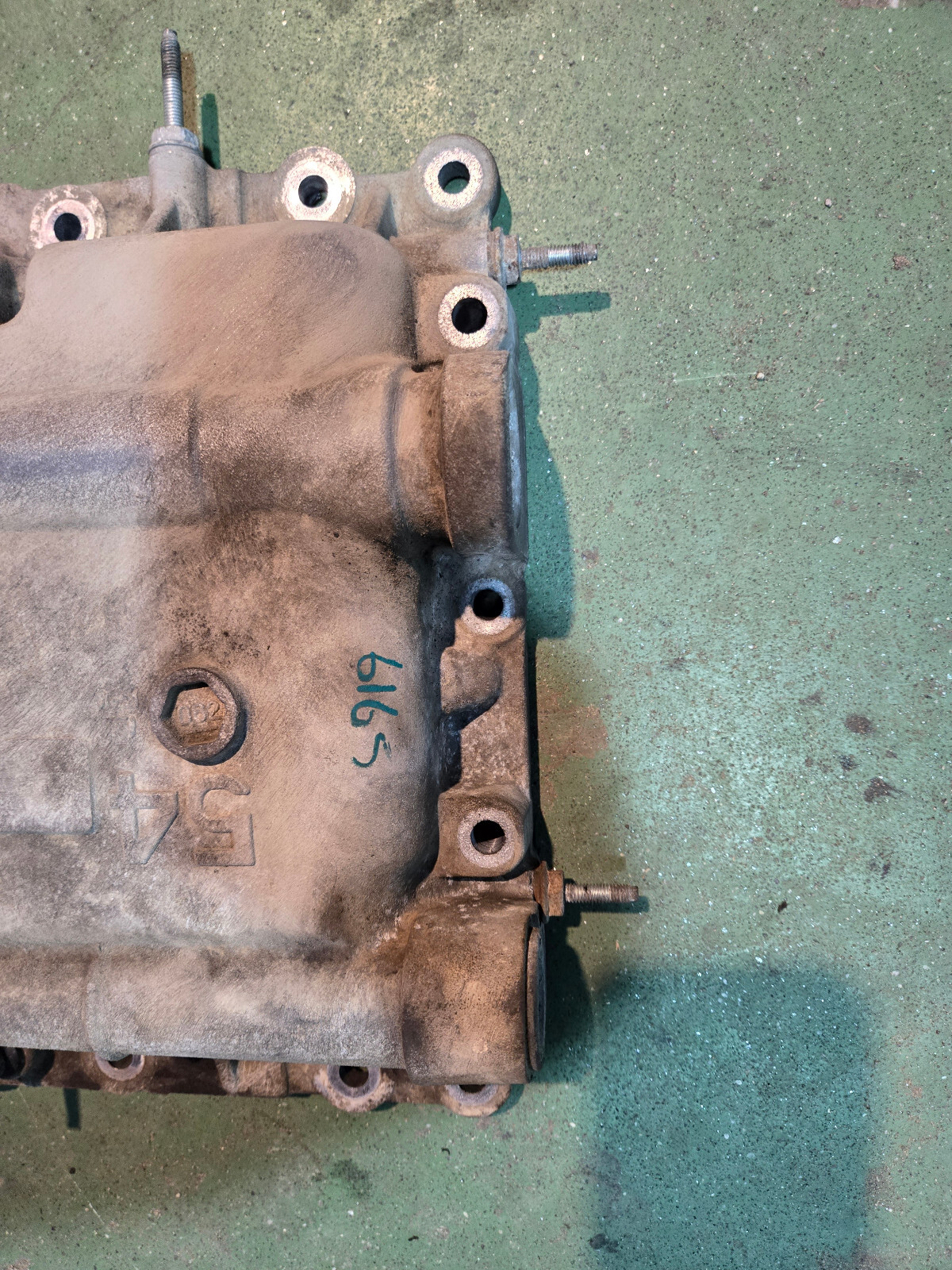 6.7L Powerstroke Upper Oil Pan DC3Q-6676-AC - Picture 8 of 11