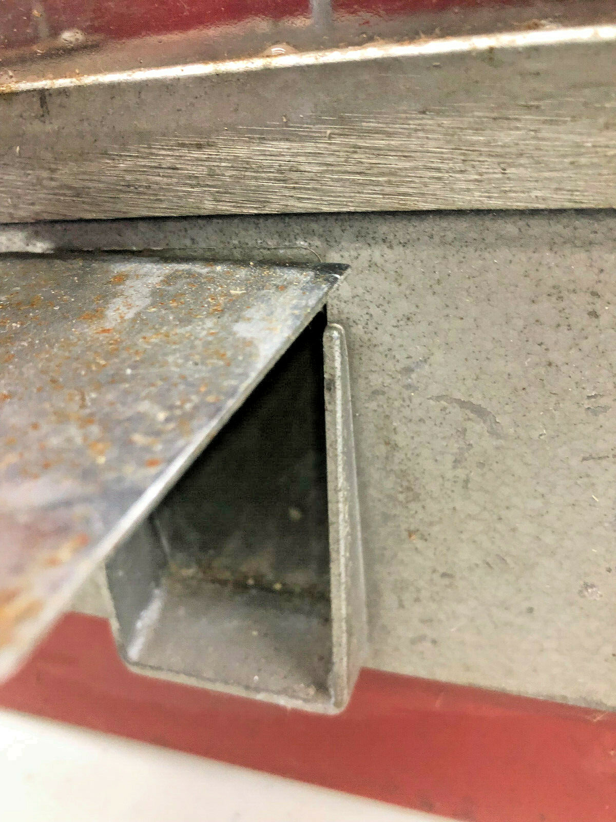 BS4 Vintage Gumball candy 5 cent table top vending dispenser hand crank machine