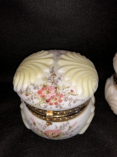 Wave Crest C.F. Munroe Opal Ware Dresser Box Hand Painted Set of 2
