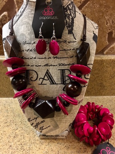 NWT Paparazzi “Pacific Paradise ” 3pc Pink/Brown Wooden Bead Set W/bracelet $10