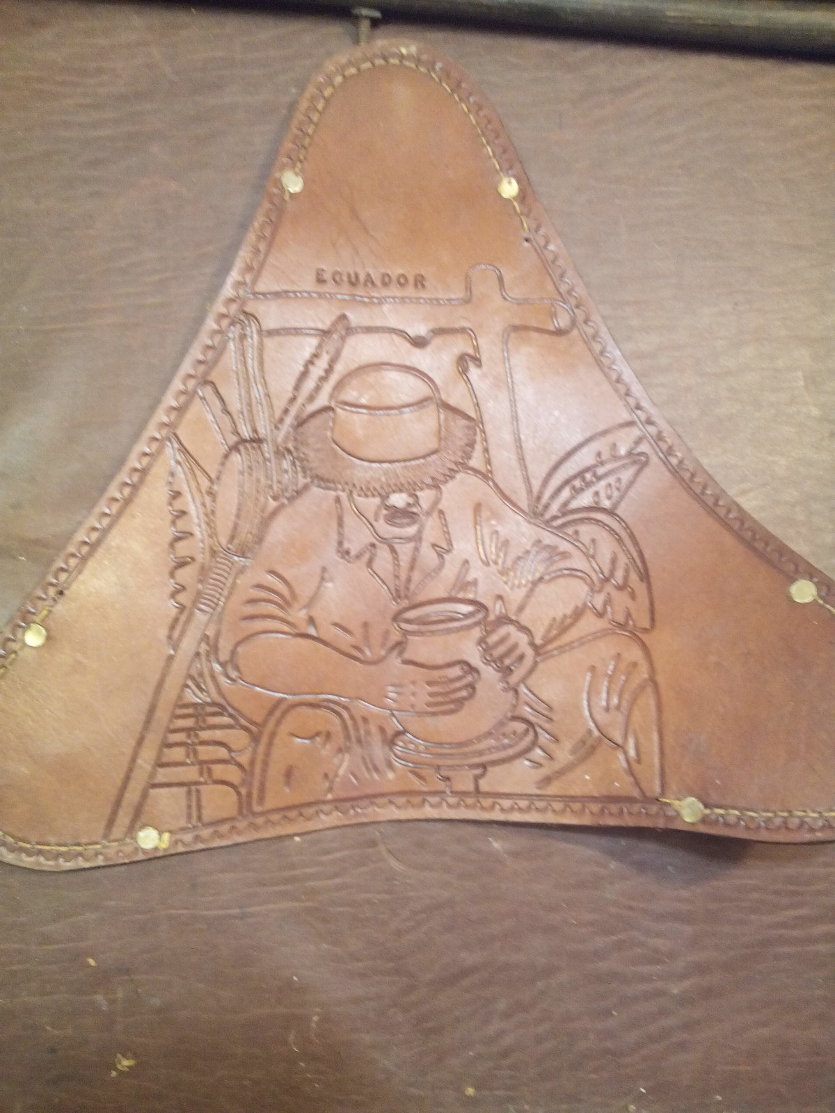 LEATHER COLLAPSABLE THREE LEGGED STOOL