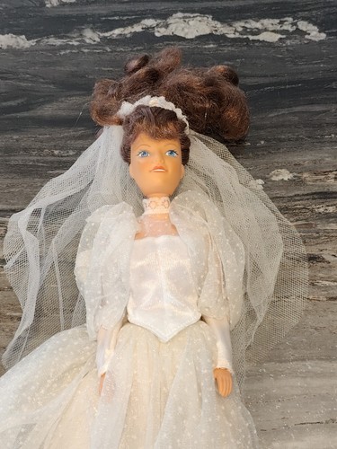 Wedding Bride Doll, Barbie Look Alike No Marking 12" Vinyl Excellent Condition