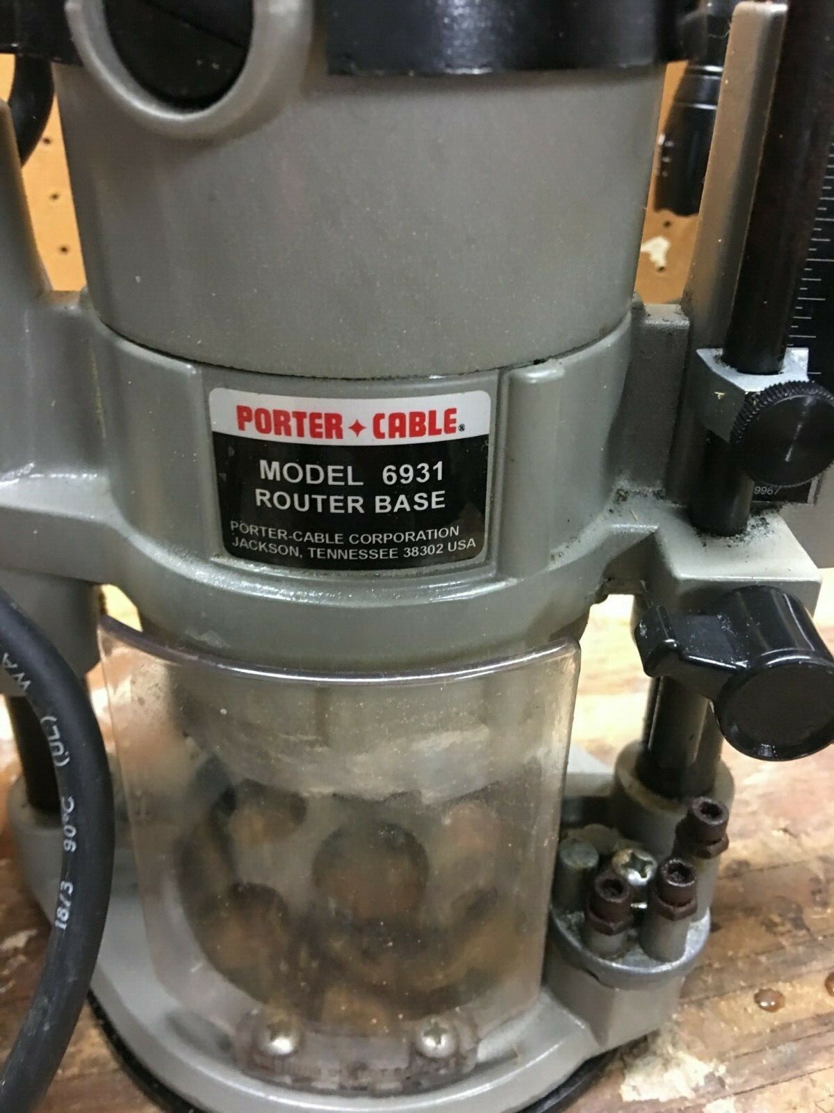 Porter-Cable Model 6902 Heavy Duty Router with Model 6931 Router Base