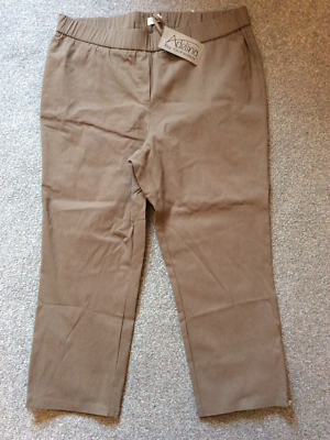 Taupe shop cropped trousers