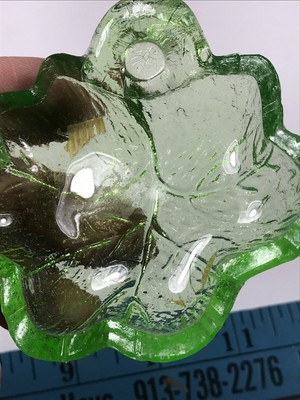 Pair (x2) Green Leaf Leaves Depression Vaseline Glass ashtray salt dish bowl