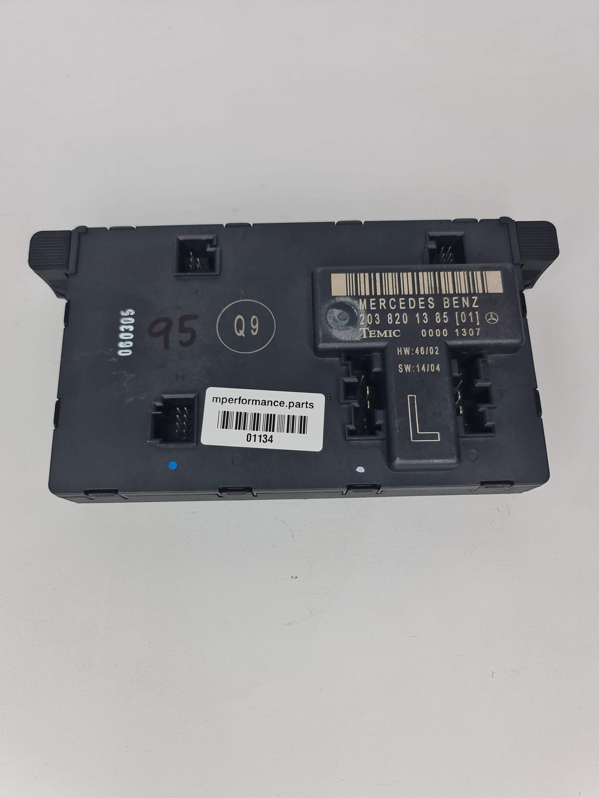 0 Unknown Mercedes W203 Front Left Driver Door Control Module Unit image 5