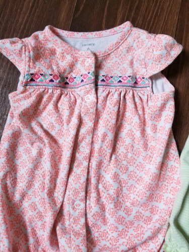 Lot of 2 Carters Snap Rompers -Size 6 Month