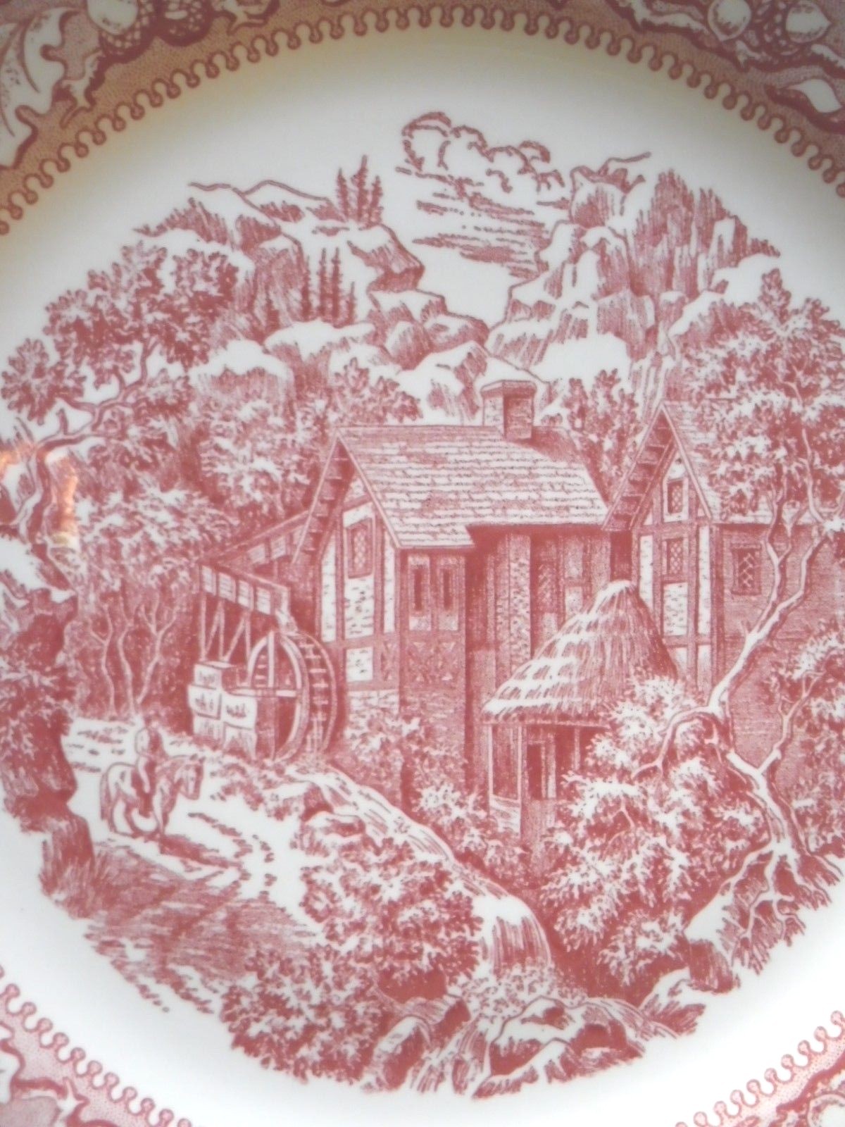 Nice Vintage Memory Lane Royal Ironstone 1965 Red Transferware 10.5 Inch Platter