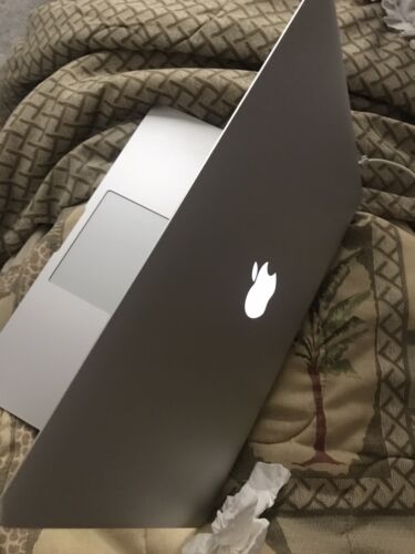 Apple MacBook Air 13 Apple MacBook Air 13