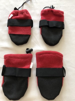 Fido Fleece Dog Booties Medium Red Winter No Skid Bottoms Toggle NWT READ