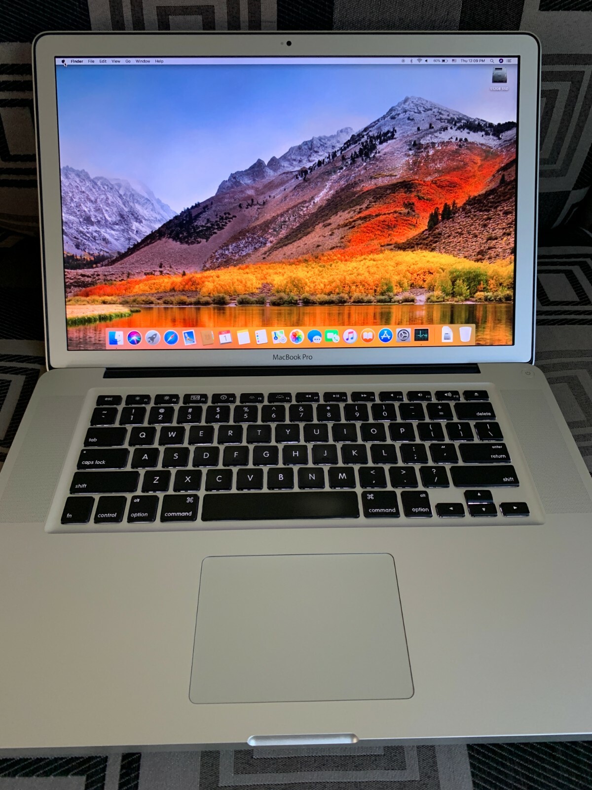 Apple MacBook Pro 15.4