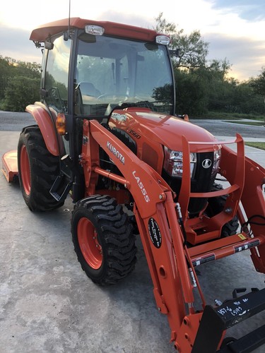 2017 Kubota Tractor L3560 HSTC w/Loader & Cutter (Low Hours) Mint Condition