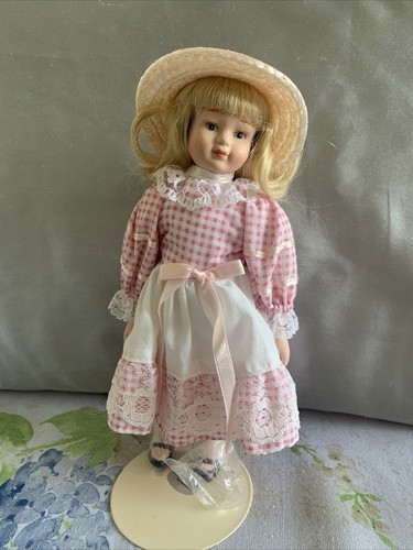 * antique doll ୨୧ .·*° アンティーク ペグドール antique doll ୨୧ .·*° アンティーク ペグドール Vintage-Style