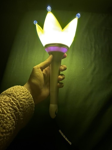 BIGBANG LIGHT STICK 4 ホワイト sddefault.jpg