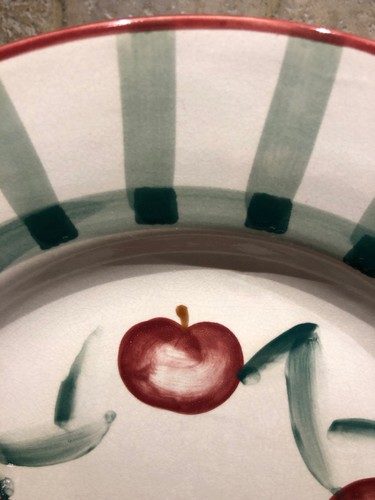 NANTUCKET HAND PAINTED APPLE PLATE w/GREEN STRIPED RIM