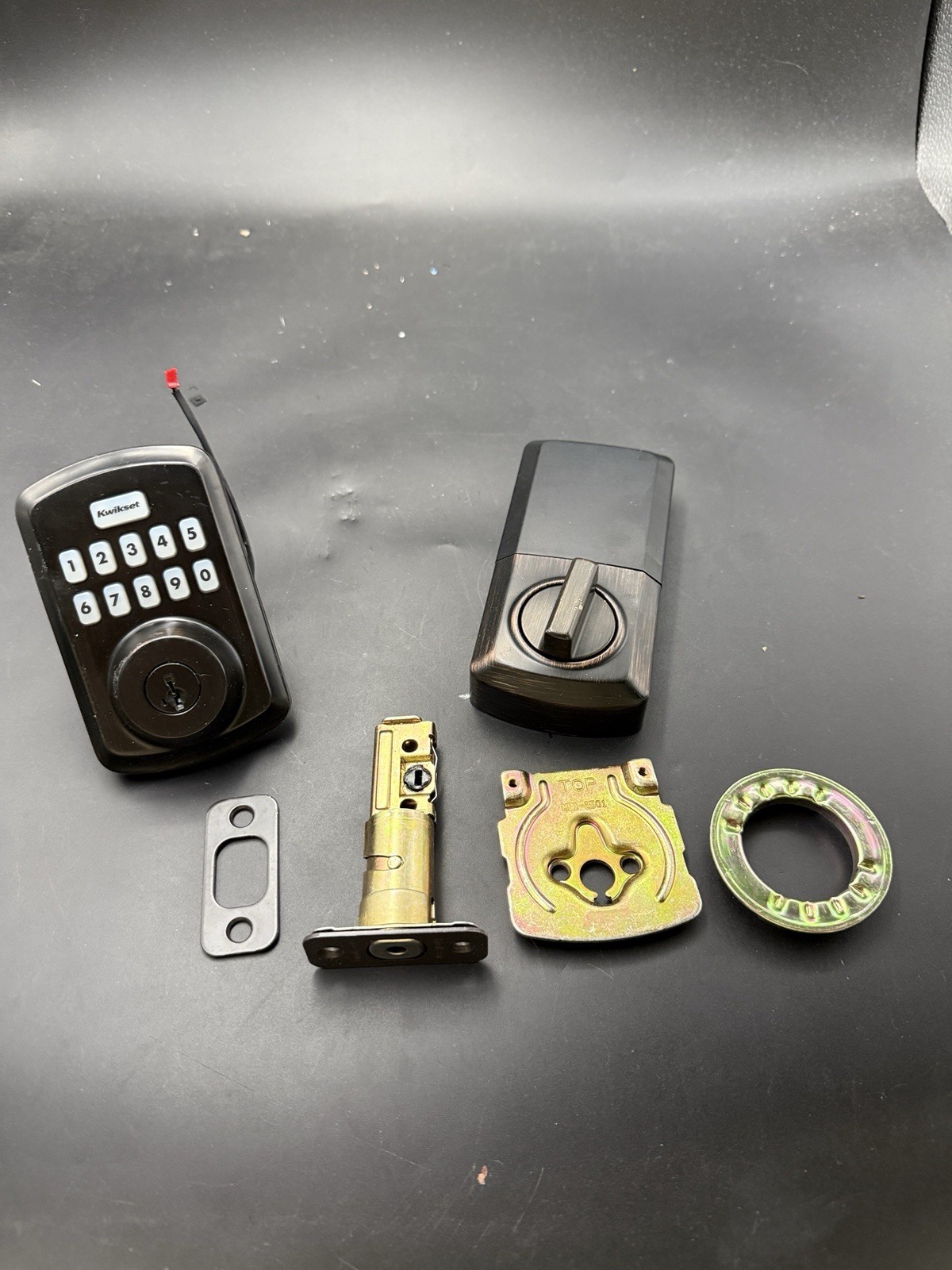 Kwikset Powerbolt 250 10-Button Keypad - Electronic Deadbolt Door Lock
