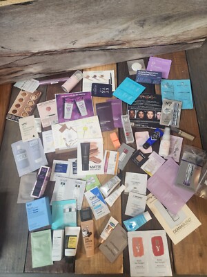 Mixed Beauty Samples Face Skincare B-Goldi Strivectin Peach Lily Cosrx D-Bronzi