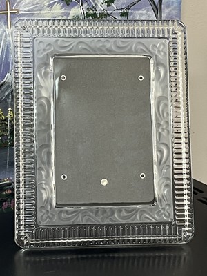 Crystal Picture Frame Embossed Frosted Flowers 7x9  (4x6  Photo) Tabletop