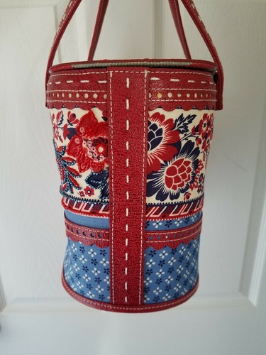 ISABELLA FIORE Red, White & Blue Floral Basket Bag NWT ??