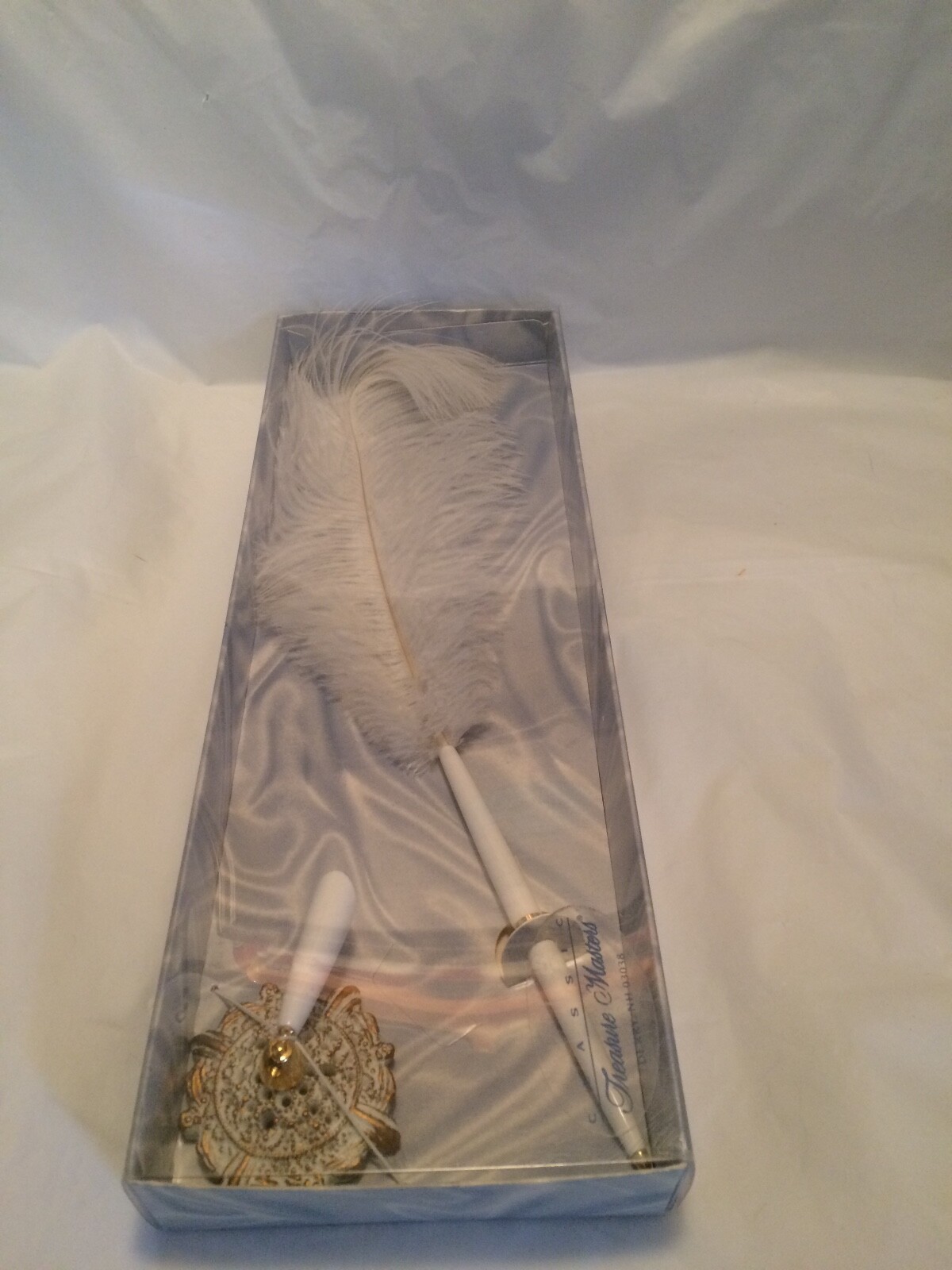wedding pen and base, treasure masters, new, white