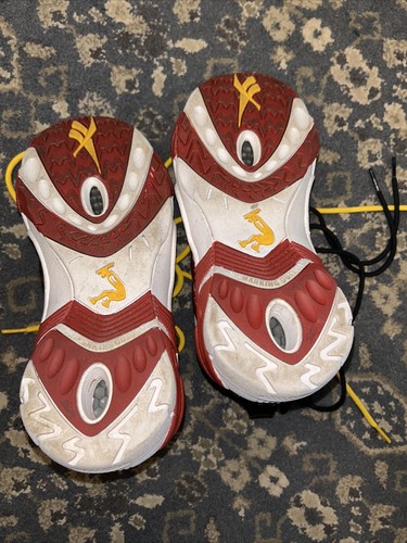Reebok Shaqnosis Miami Heat White Red Mens Basketball Shoes 059503-513 Size 6.5