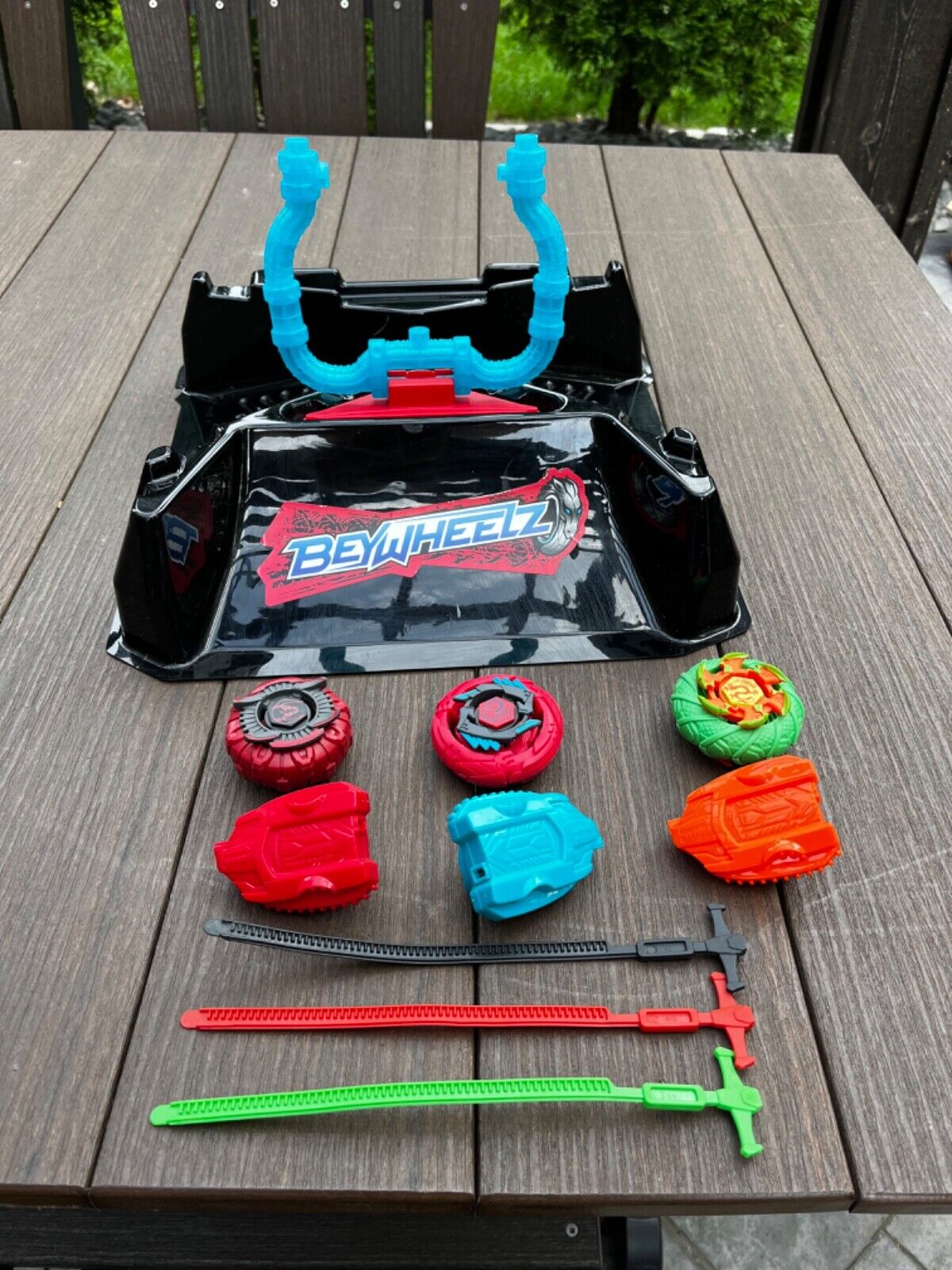 Beyblade LOT of 3 BEYWHEELZ Stunt Stadium Arena Crash Course Beyblade LOT of 3 BEYWHEELZ Stunt Stadium Arena Crash Course