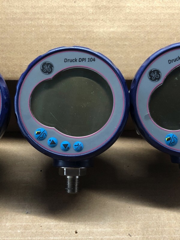 GE Druck DPI 104 Digital Pressure Gauge, 100 PSIG, 05V Output