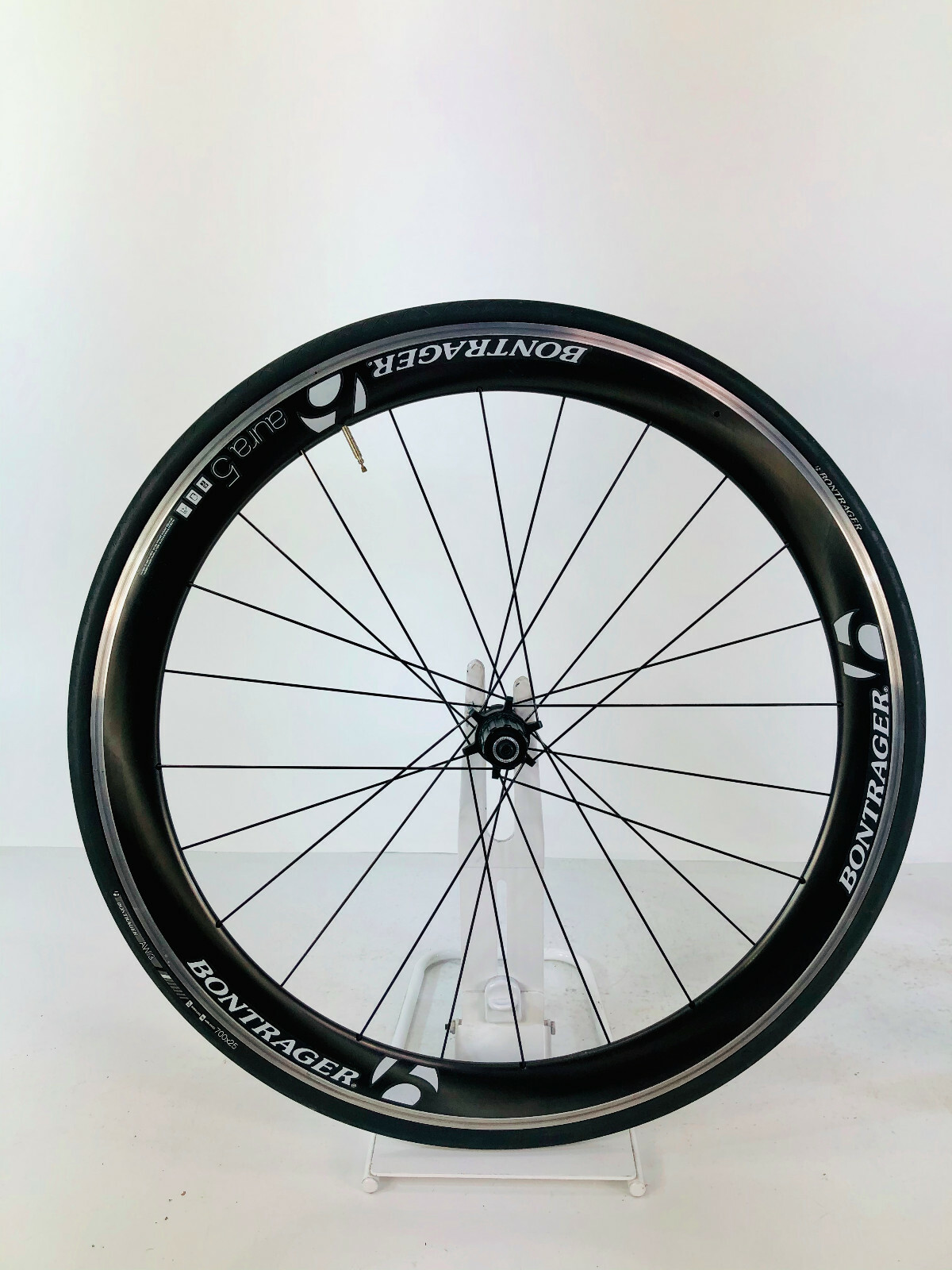 bontrager aura 5 wheelset for sale