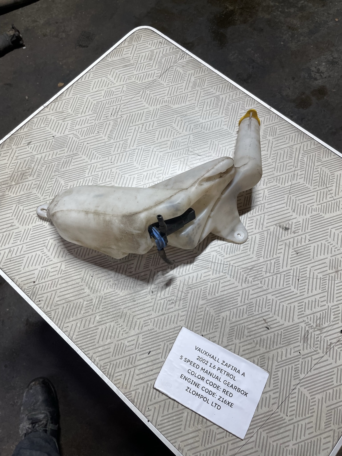 Vauxhall Zafira A 2002 1.6 Petrol Windscreen Washer Bottle Tank