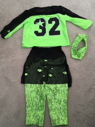 A Wish Come True “Loser Like Me” Hip Hop Dance Costume, Size SC, Small 4-6, USA